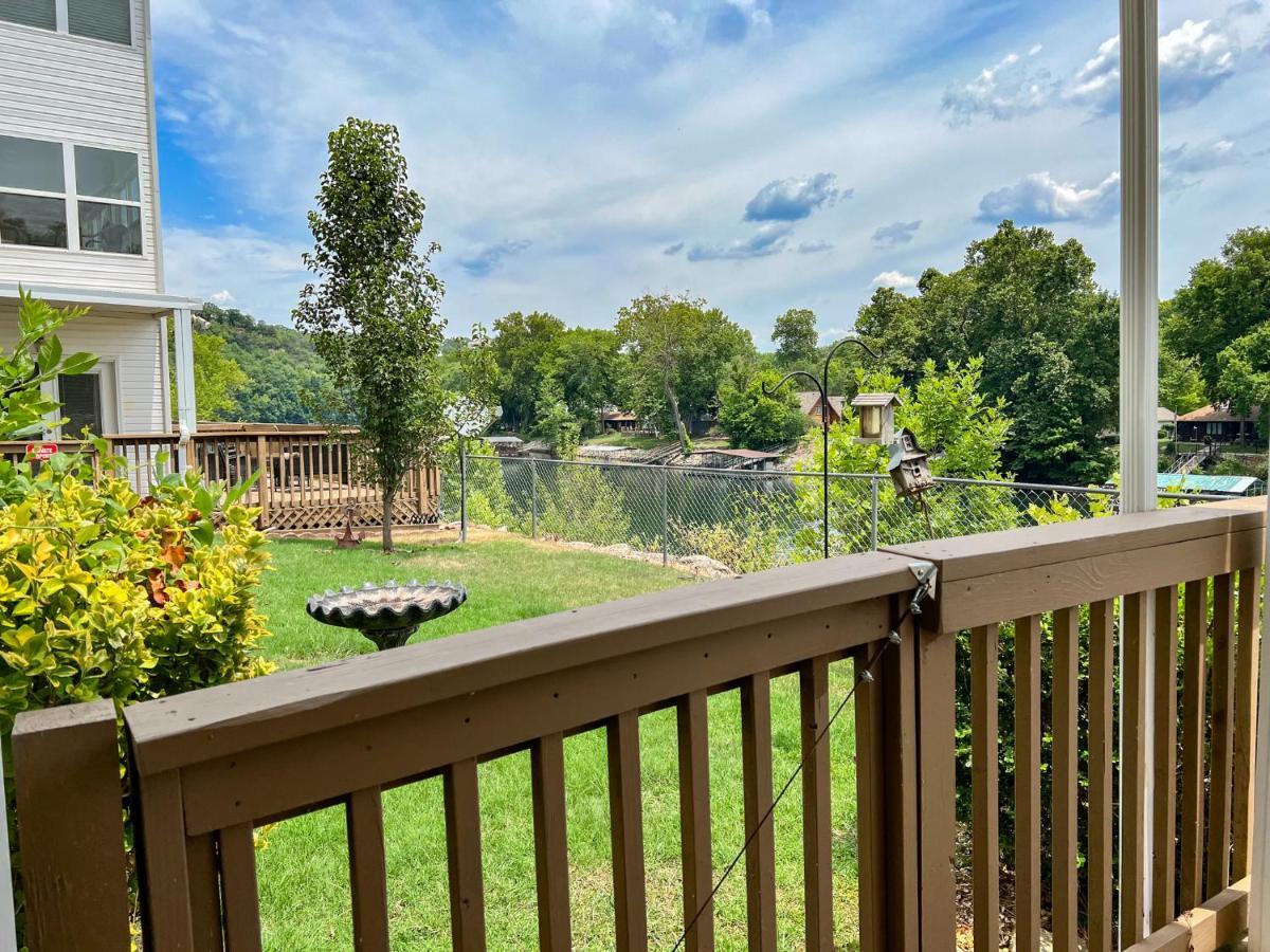 Lake Front 2Br Walk-In With Large Deck - Free Tickets Included - 79-1 Бренсън Екстериор снимка